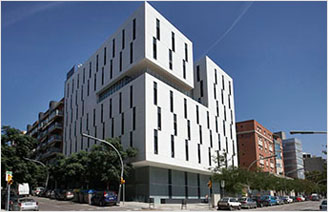 Guia interactiva per identificar quan podem facilitar informació sobre les nostres persones usuàries